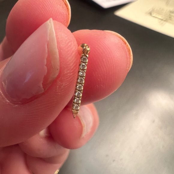 BLK FRI SALE Maria Tash Diamond & Yellow Gold Eternity Bar Threaded Stud Earring - Picture 5 of 10